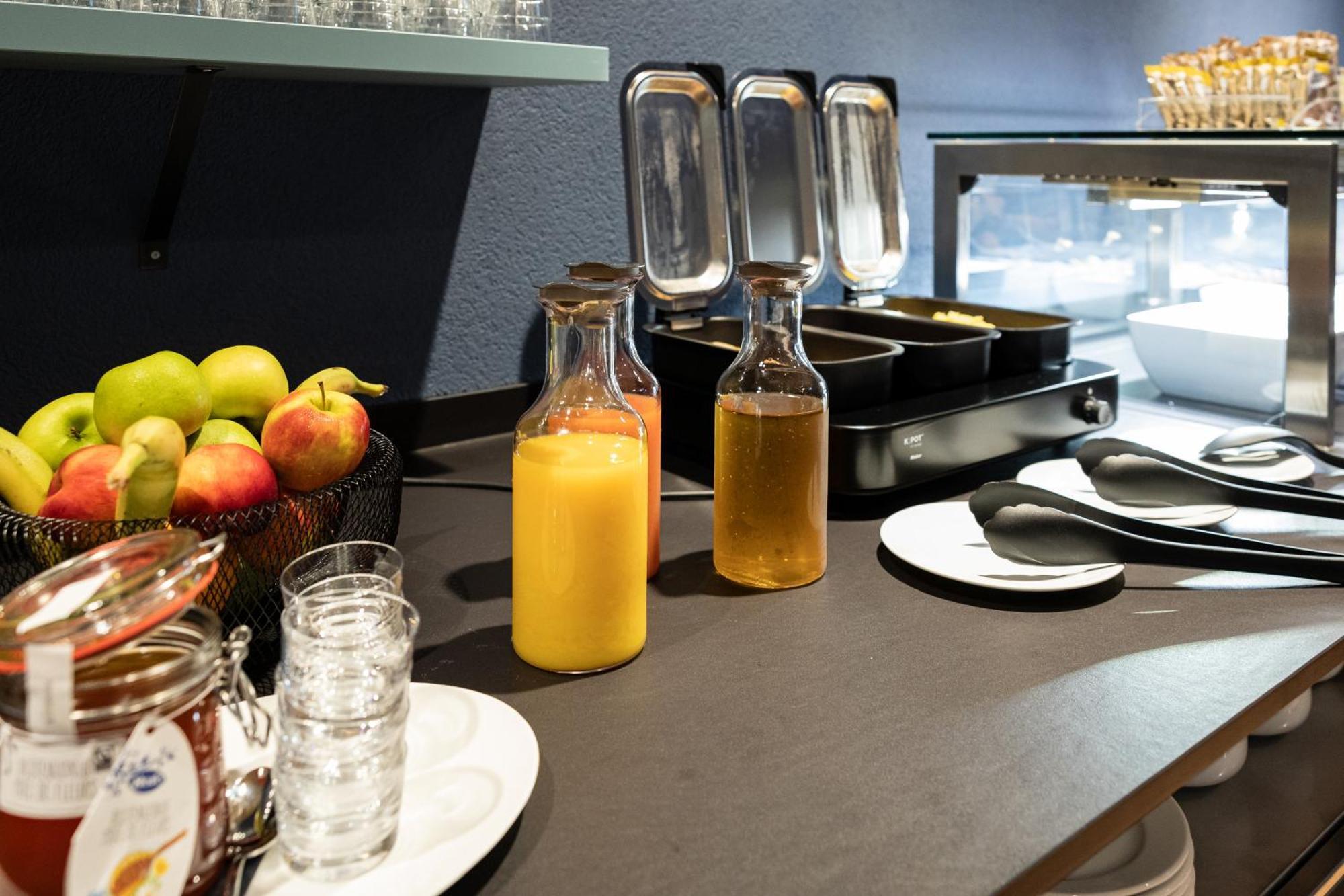 B-Smart Hotel Арбон Екстериор снимка