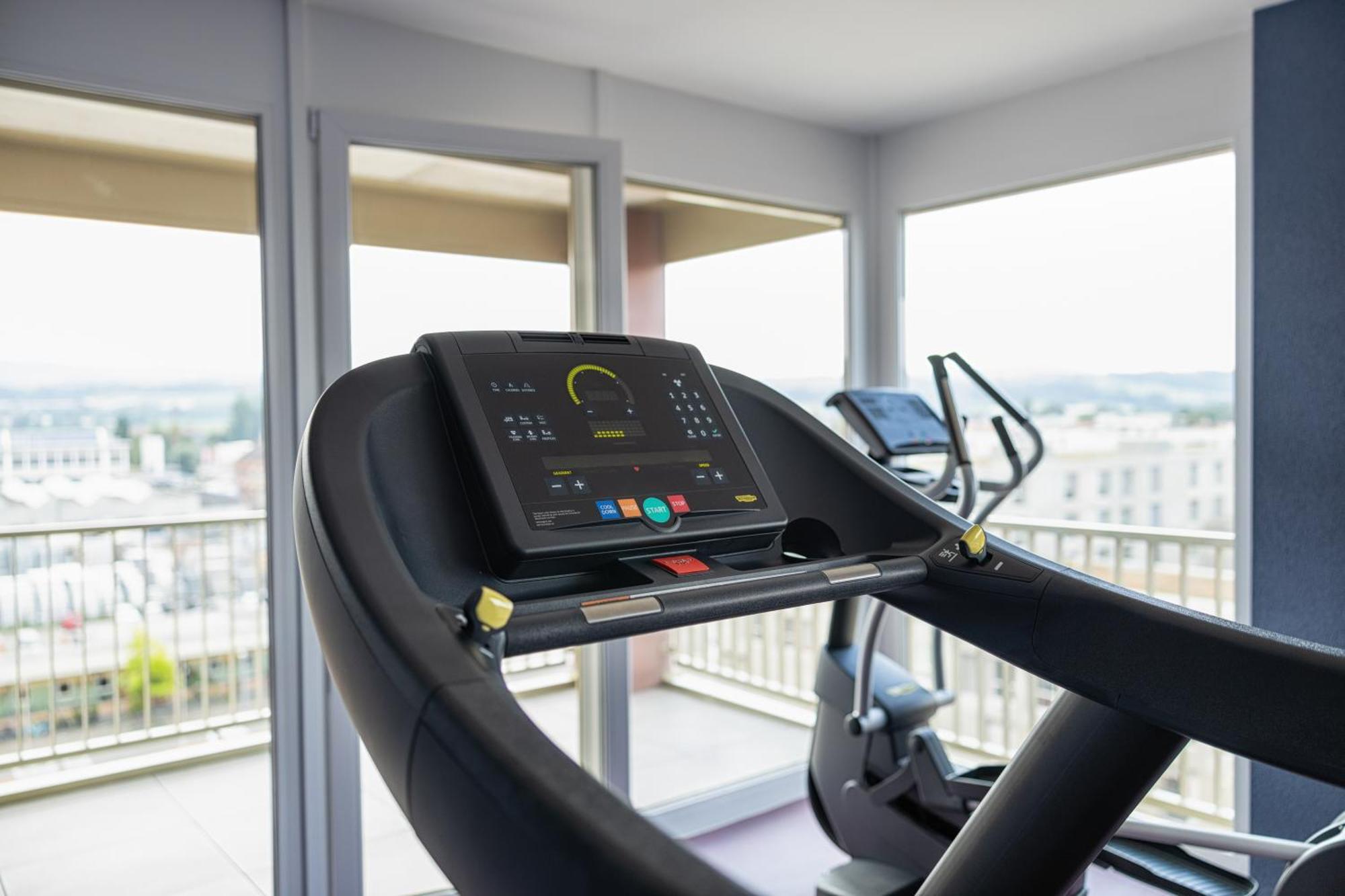 B-Smart Hotel Арбон Екстериор снимка